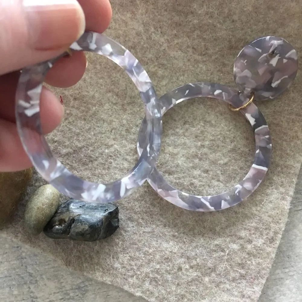 Acrylic hoop earrings  - Picture 3 of 6